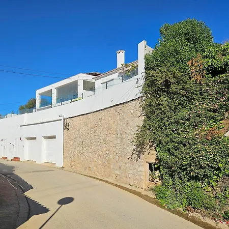 Three Bedroom With Private Pool In Torreblanca Villa *